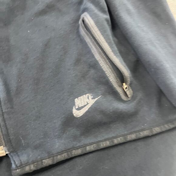 Nike TechTherma-Fit Black Womens Large Swoosh Asymmetrical Full Zip Hoodie - Picture 6 of 9